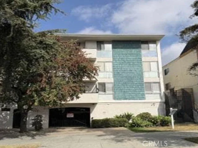 244 S La Fayette Park 205