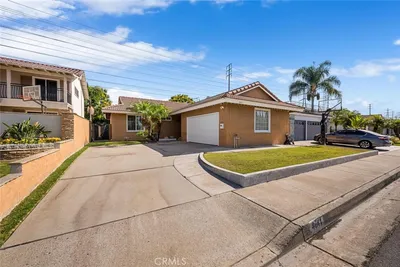 4641 Sharon Drive photo 2