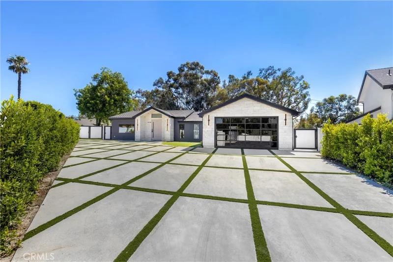 6114 Sadring Avenue, Woodland Hills, CA 91367