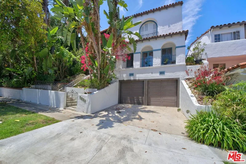 1221 Edris Drive