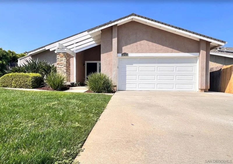 1152 Canary Ct, San Marcos, CA 92078