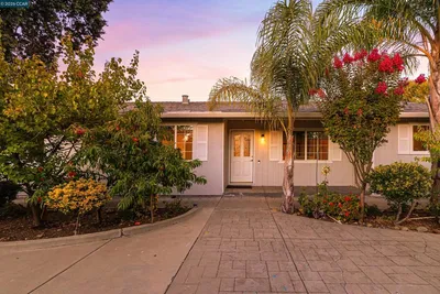 1694 Tammy Ln