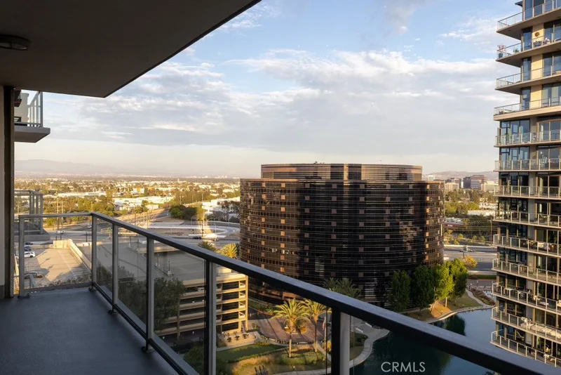 9 Macarthur 1605