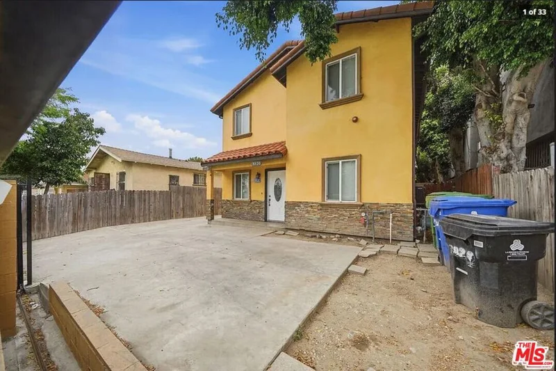 8822 Orchard Avenue, Los Angeles, CA 90044