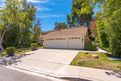 681 Triunfo Canyon Road photo 2