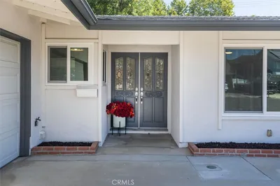 27912 Newbird Drive photo 2