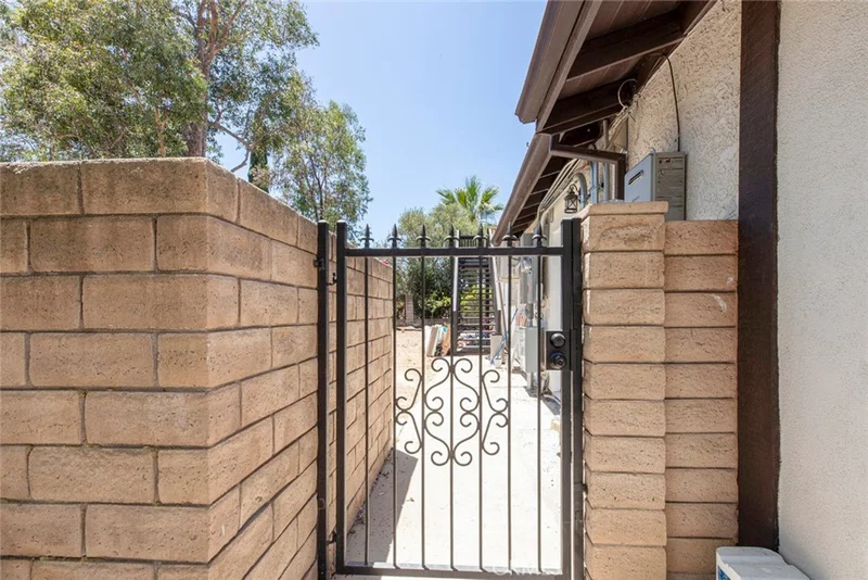 13473 Mission Tierra Way photo 2