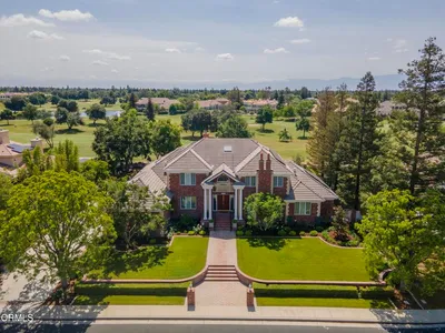 2300 Weybridge Drive