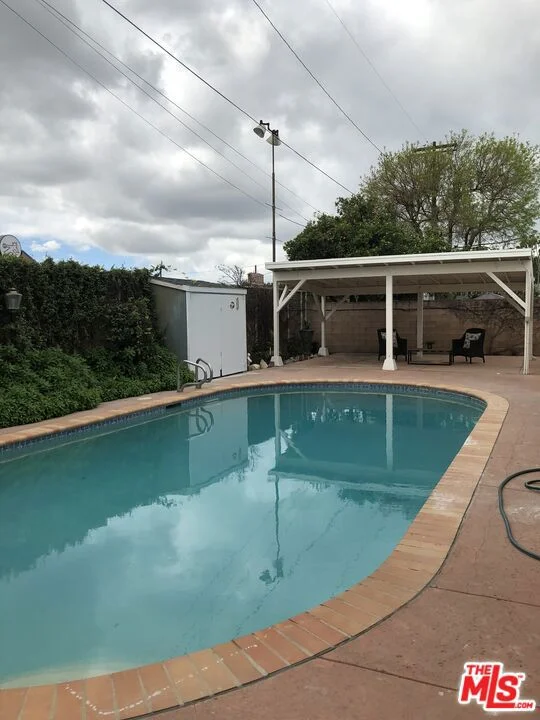 16944 Calahan Street photo 2