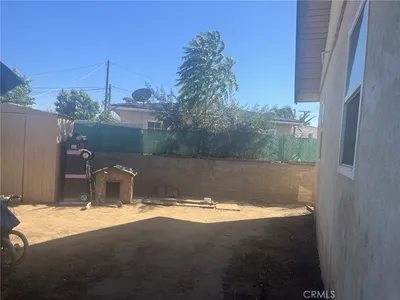 4264 Victoria Avenue photo 2