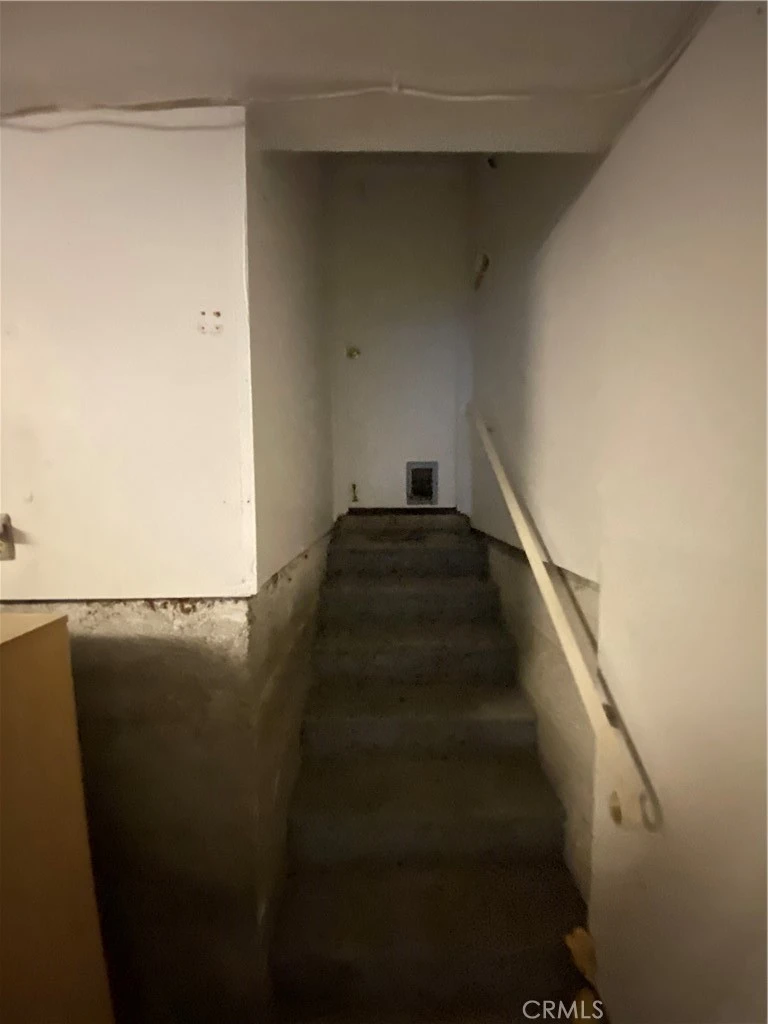 Interior 4