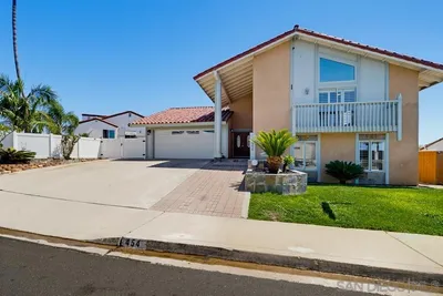 454 Camino Elevado photo 2