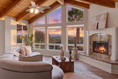 3676 Alta Vista Drive