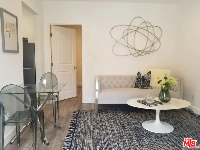 335 E 65th Street 337 1/2 photo 2