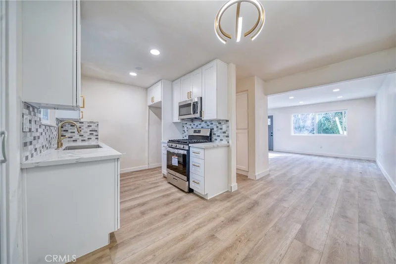 2617 Morningside photo 2
