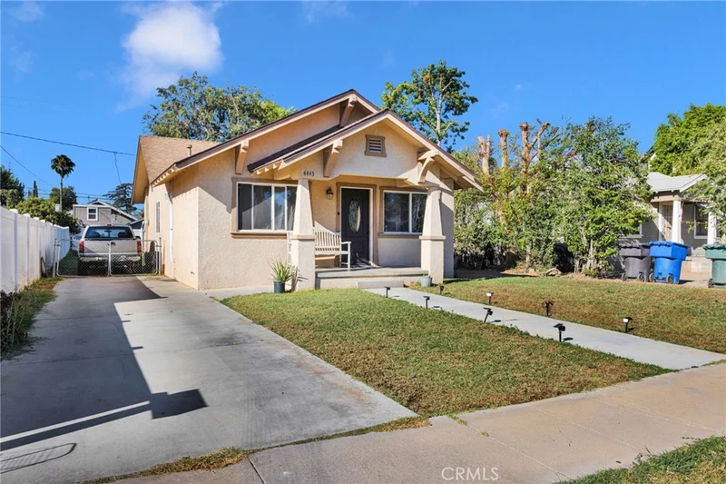 4443 Highland Place photo 2