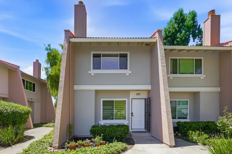 38737 Aurora Terrace 19