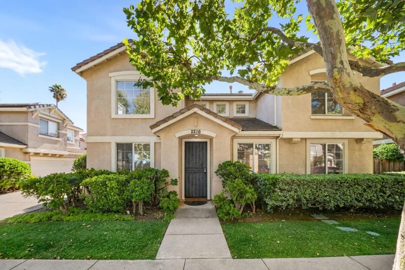 2216 Pettigrew Drive