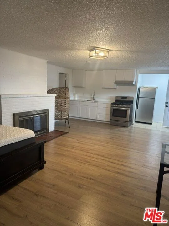 4933 Presidio Drive, Los Angeles, CA 90043