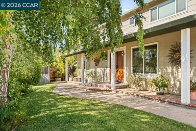 11 Mt Lee Pl photo 2
