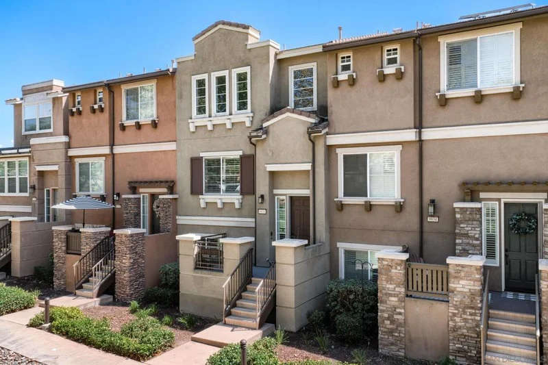 9936 Leavesly Trl, Santee, CA 92071