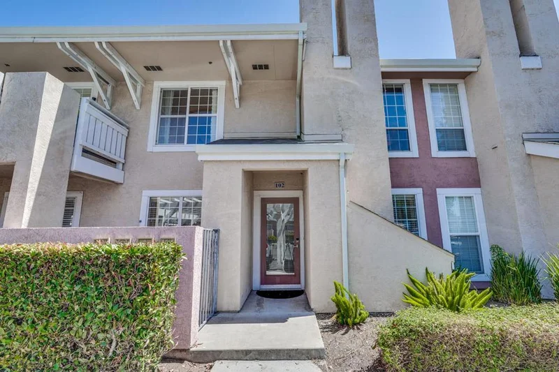 627 E El Camino Real 102