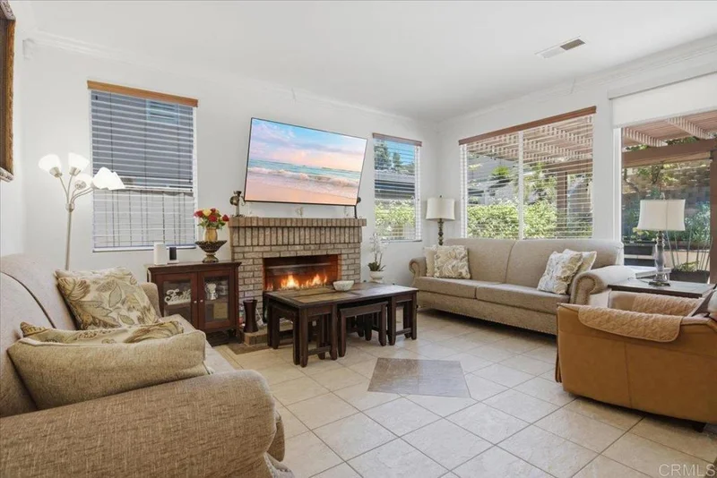 Photo 2 of 1213 Morgan Hill Drive