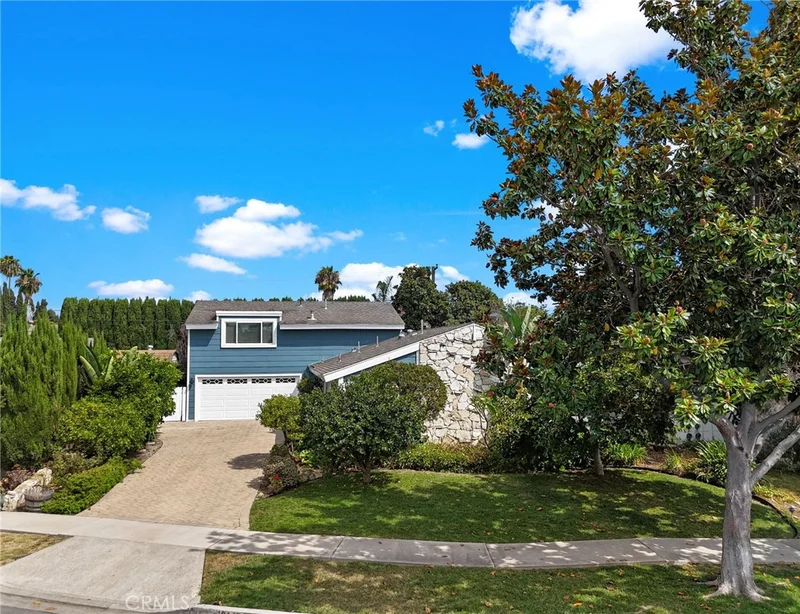 Photo 2 of 13142 Laburnum Drive