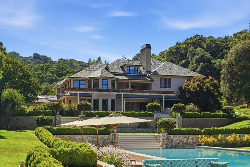 25355 La Loma Drive