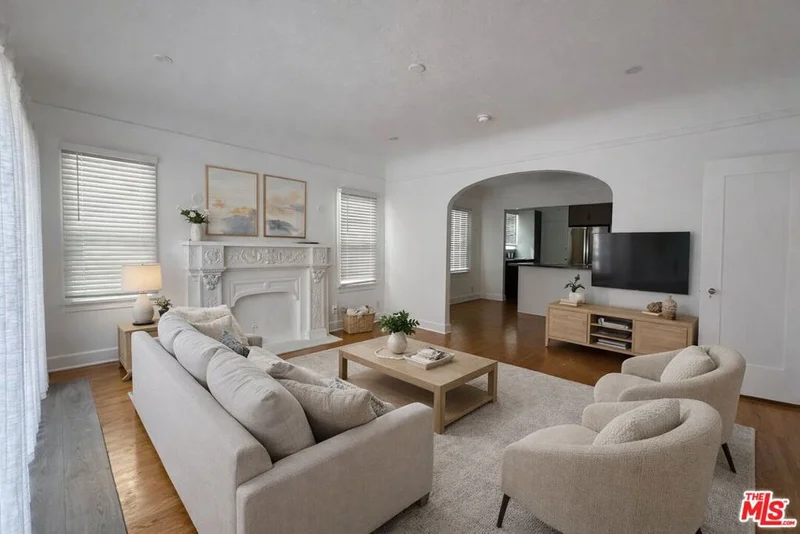 856 S Gramercy Place, Los Angeles, CA 90005