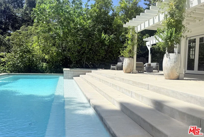 380 S Arroyo Boulevard, Pasadena, CA 91105