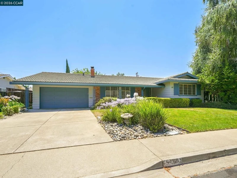5120 Brookside Ct