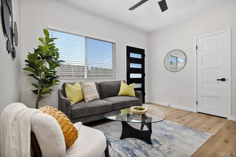 3315 Clairemont Mesa Blvd 1