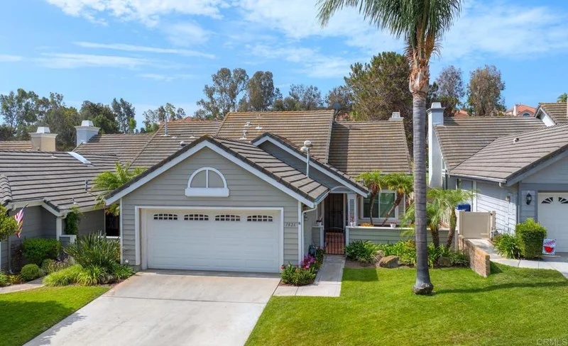1826 Spyglass Cir