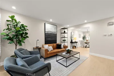 4524 Jamestown photo 2