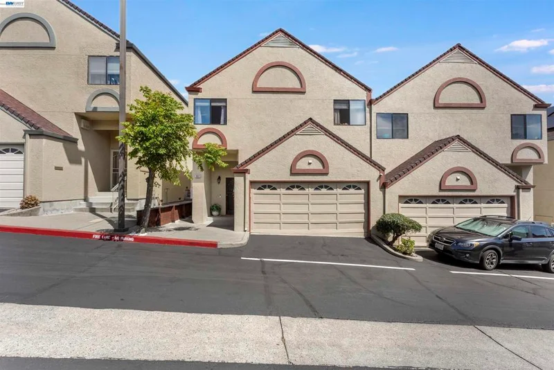 903 Appian Knoll Ct