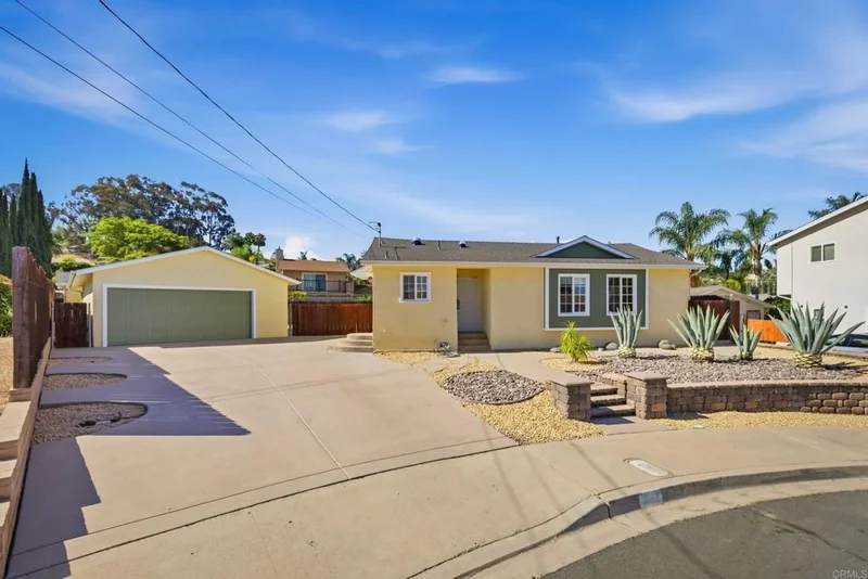 1677 Sandos Street photo 2