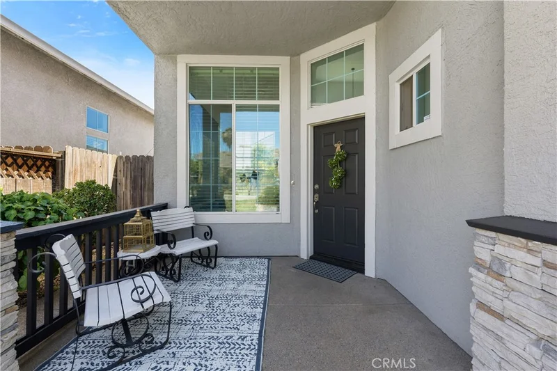 2716 Sequoia photo 2