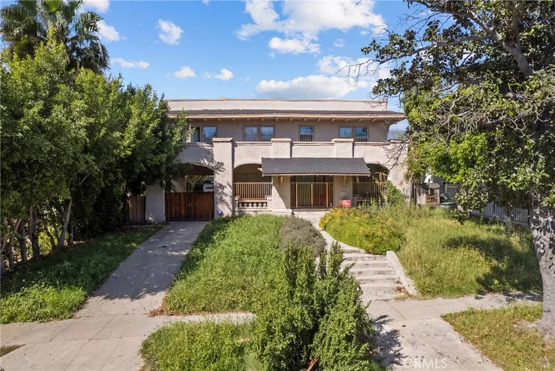 1021 S Gramercy, Los Angeles, CA 90019