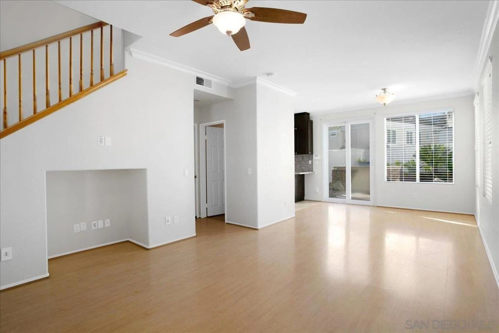 Interior 3