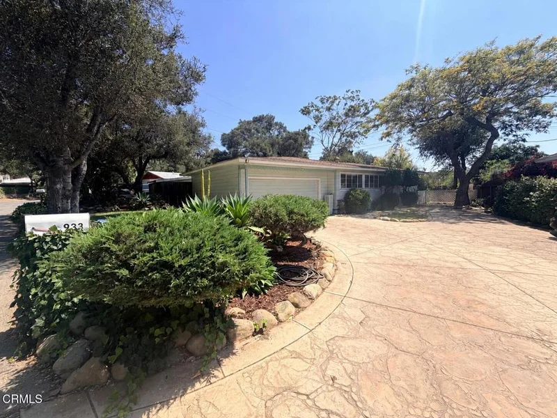 933 Laurel Road, Santa Paula, CA 93060