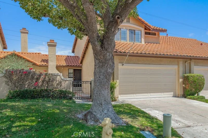 6011 E Montefino photo 2