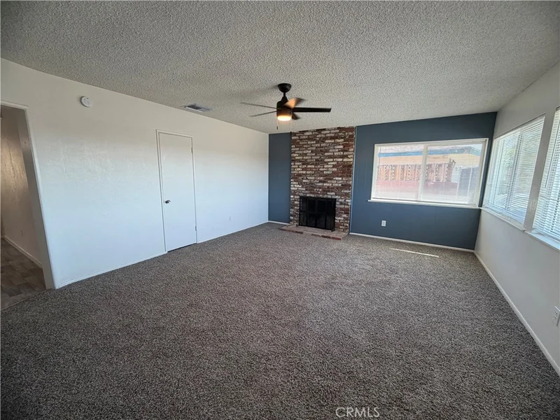 29040 Gabilan Street photo 2