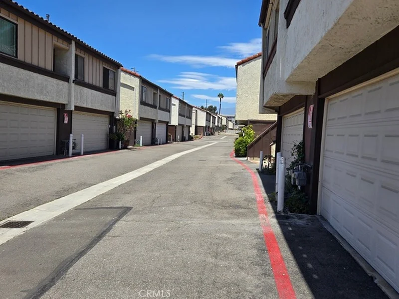 Photo 2 of 888 S Garfield