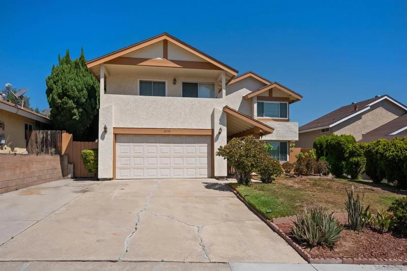 6920 Simi Place photo 2