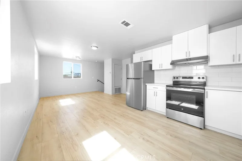 236 W 84th Place 1/2 photo 2
