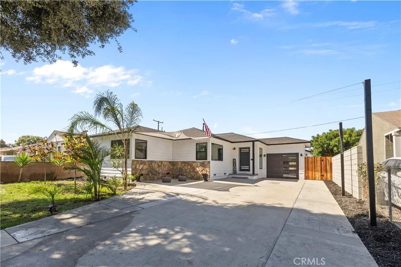 11412 Broaded St. photo 2