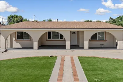 15059 Oro Grande Street photo 2