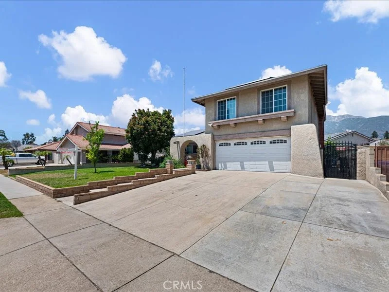 10306 Victoria Street photo 2