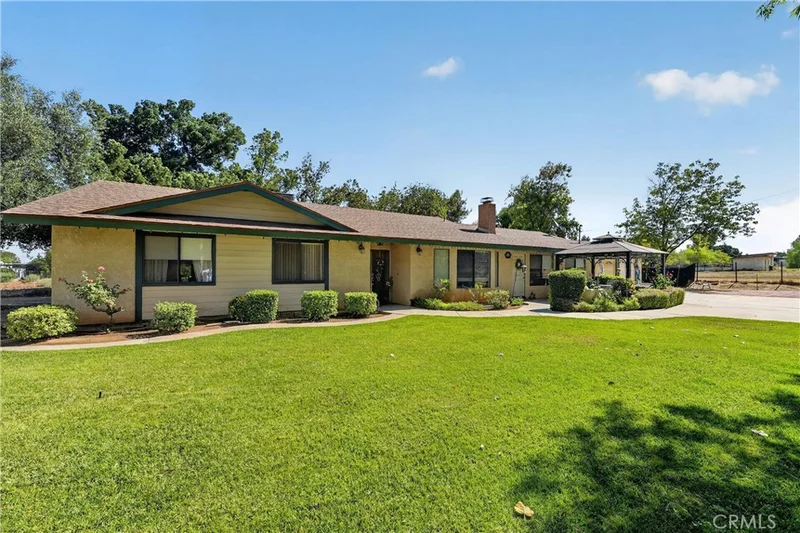 18666 Bert Road photo 2